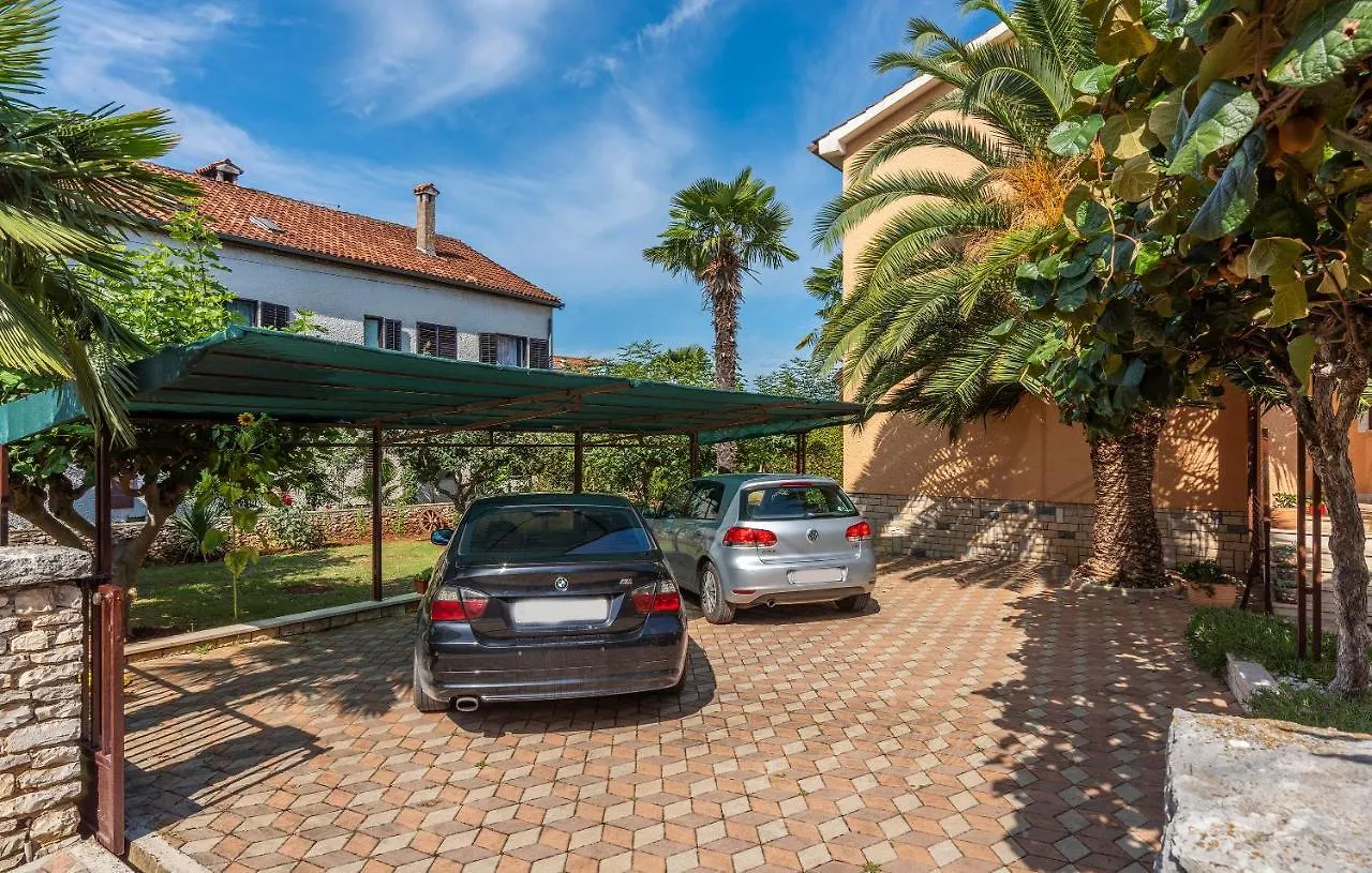 Apartments Feniks Porec