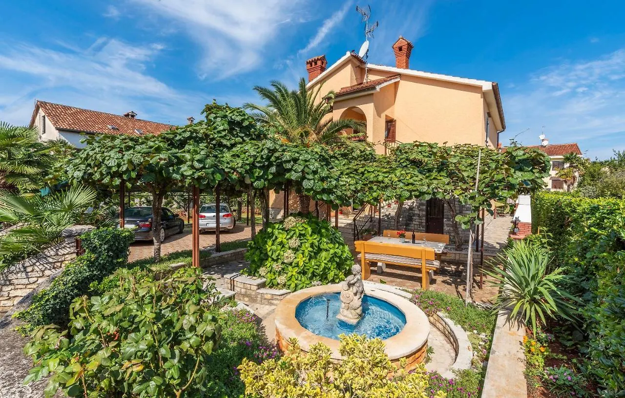 Apartments Feniks Porec