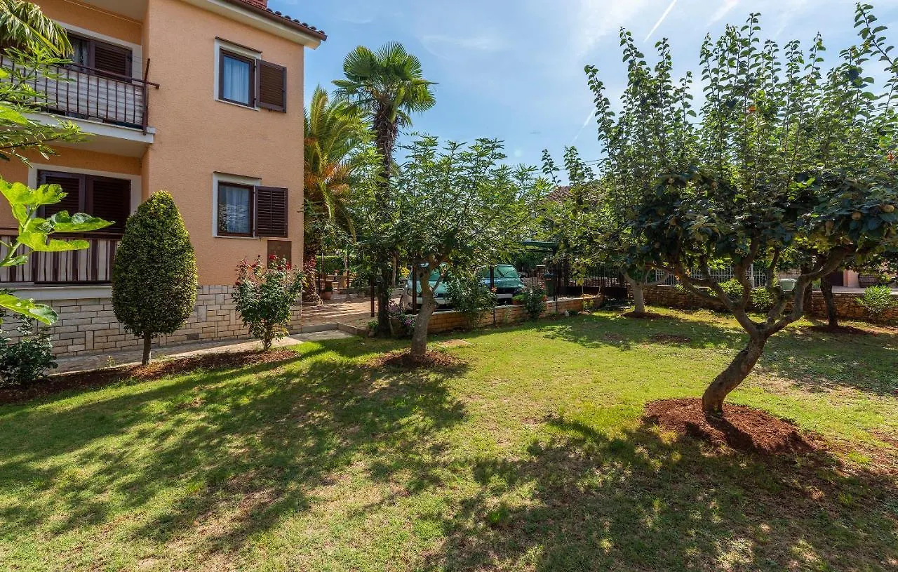 Apartments Feniks Porec