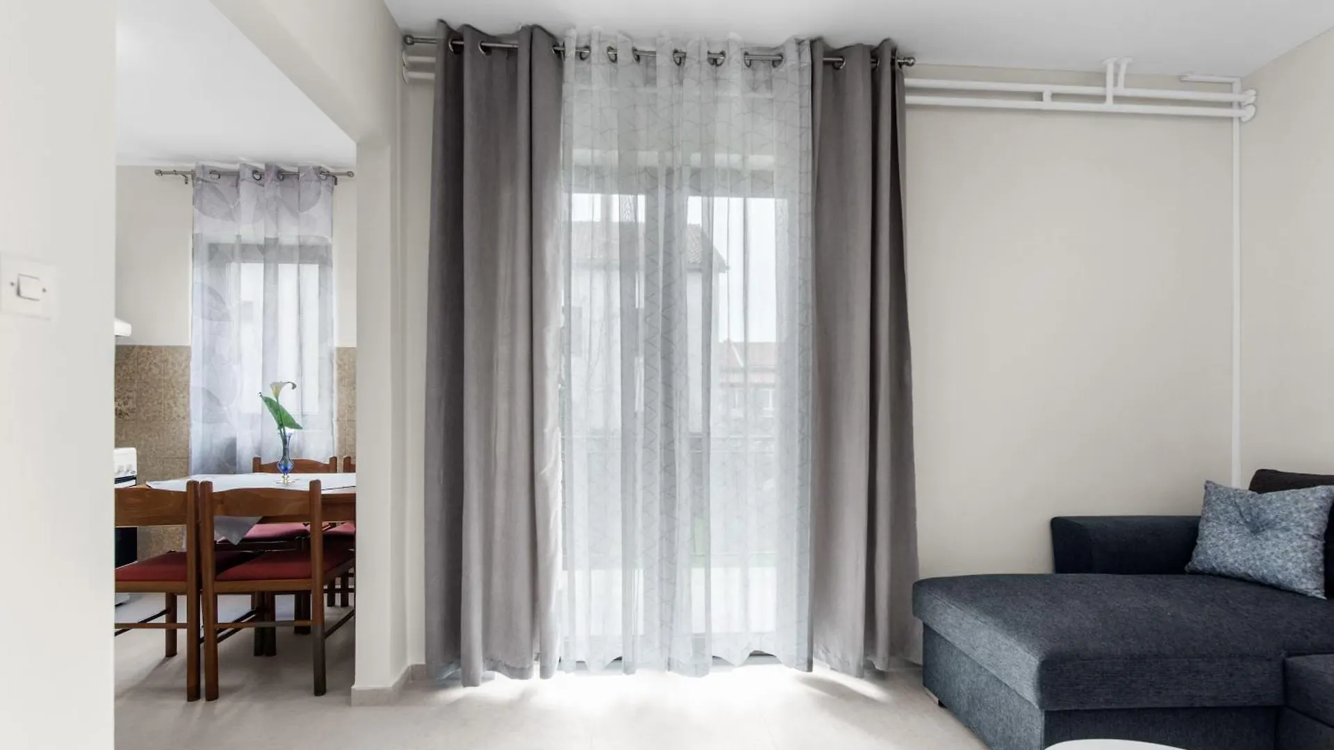 Apartments Feniks ポレッチ