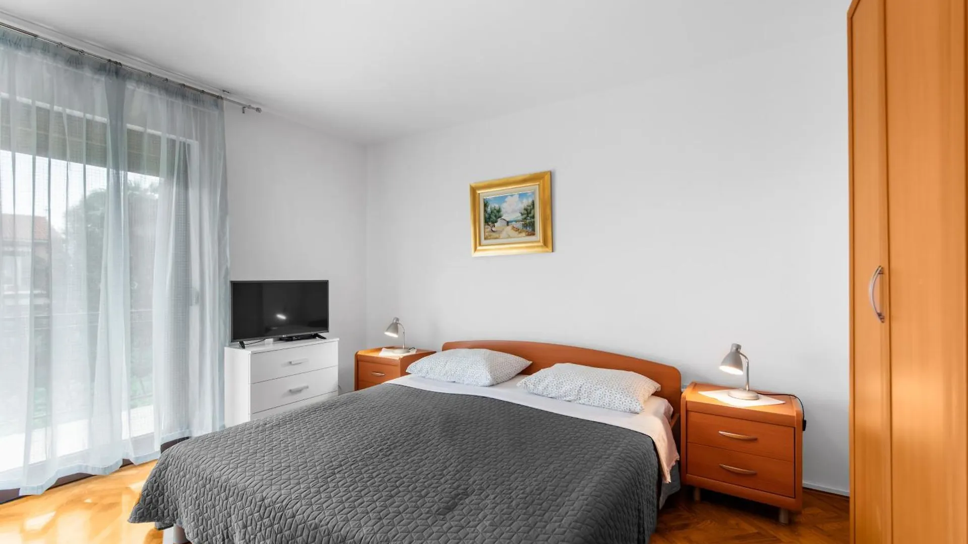 Apartments Feniks ポレッチ