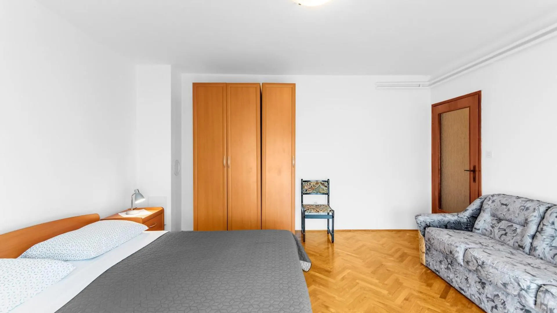 Apartments Feniks ポレッチ